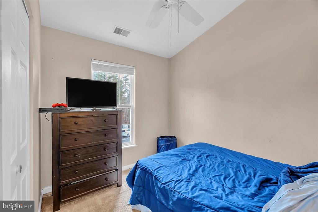 55 Coachlight Dr