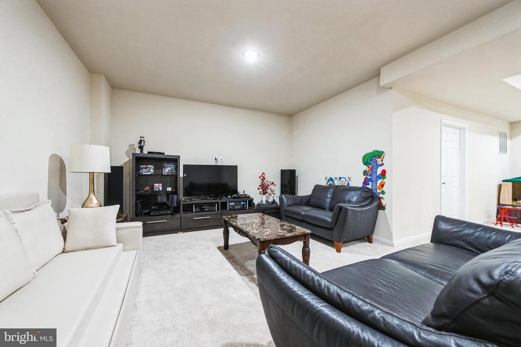 2111 Grandstand Way