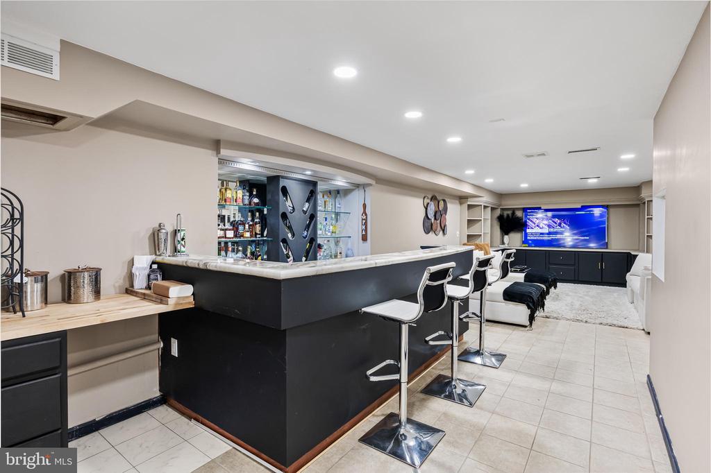 26 Waterview Dr