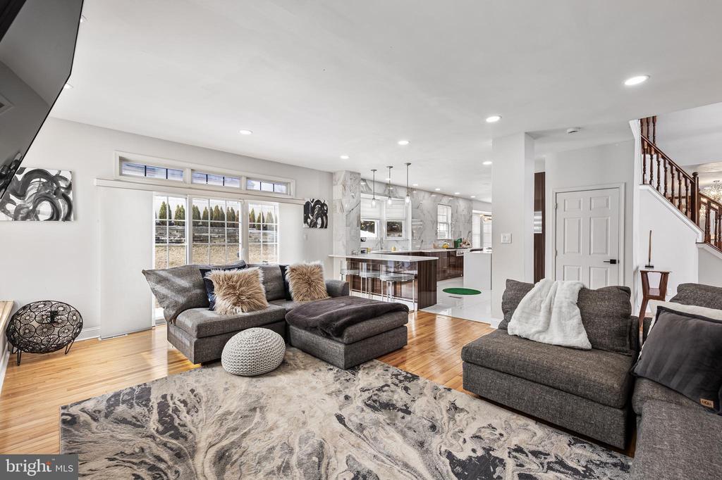 26 Waterview Dr