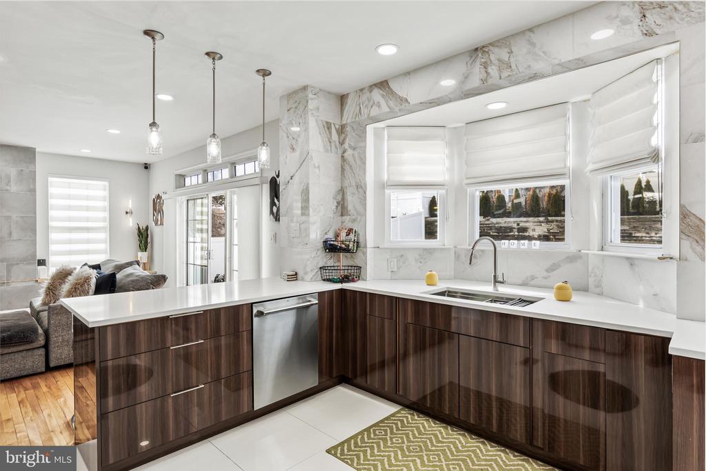 26 Waterview Dr