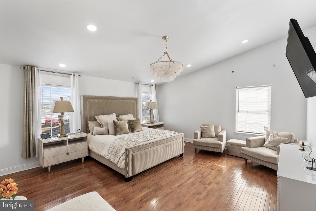 26 Waterview Dr