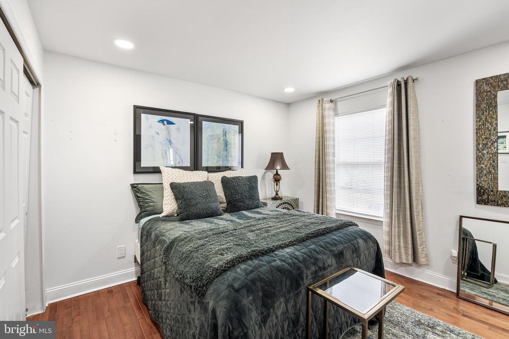 26 Waterview Dr