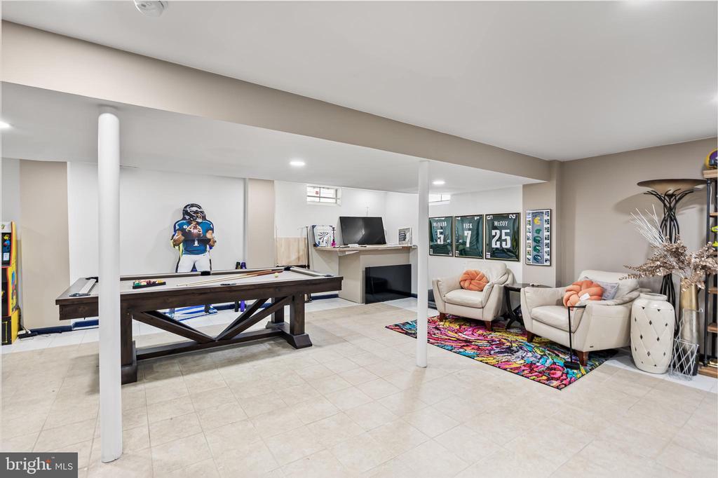 26 Waterview Dr
