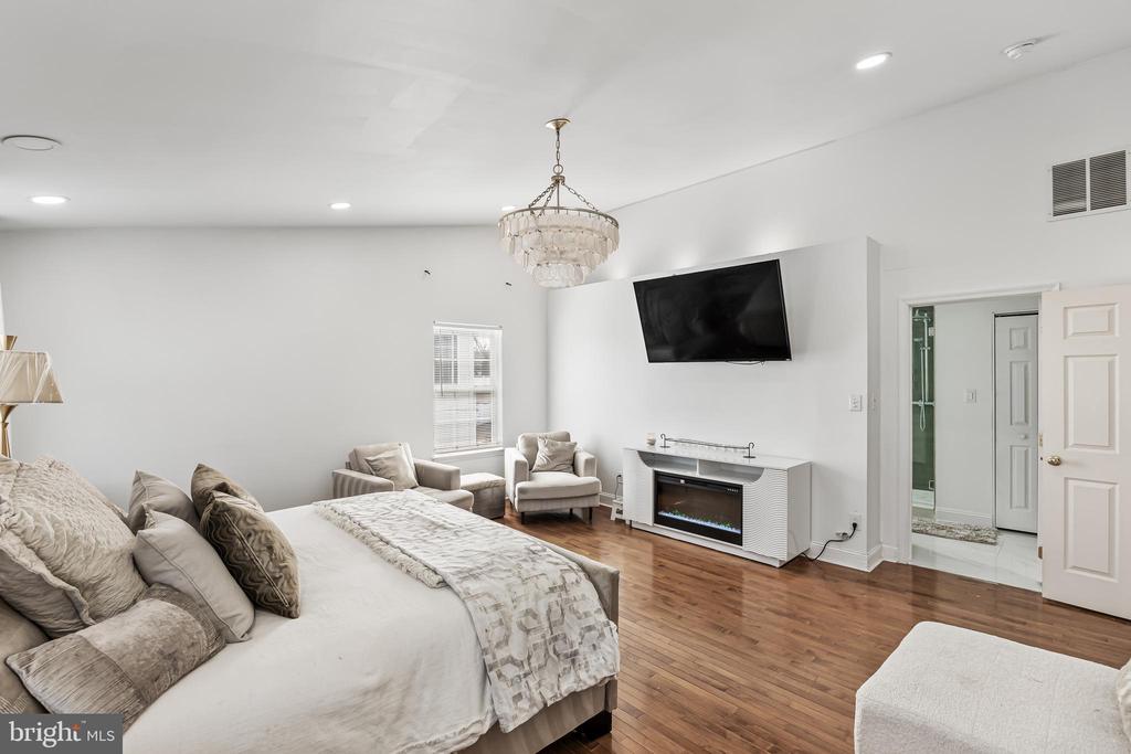 26 Waterview Dr