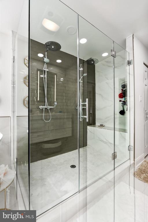26 Waterview Dr