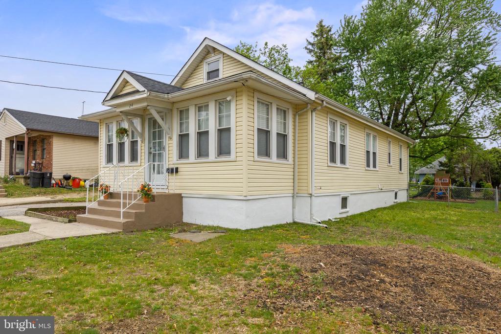 24 N Barrett Ave