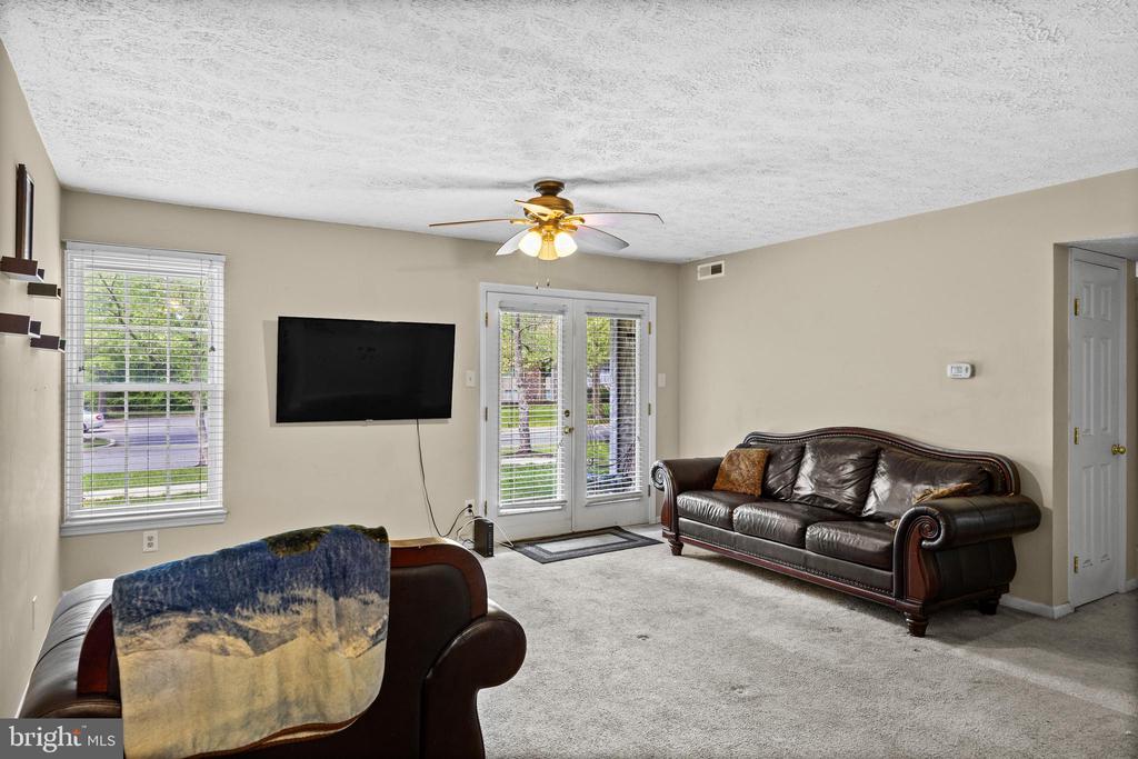 175 Kenwood Dr