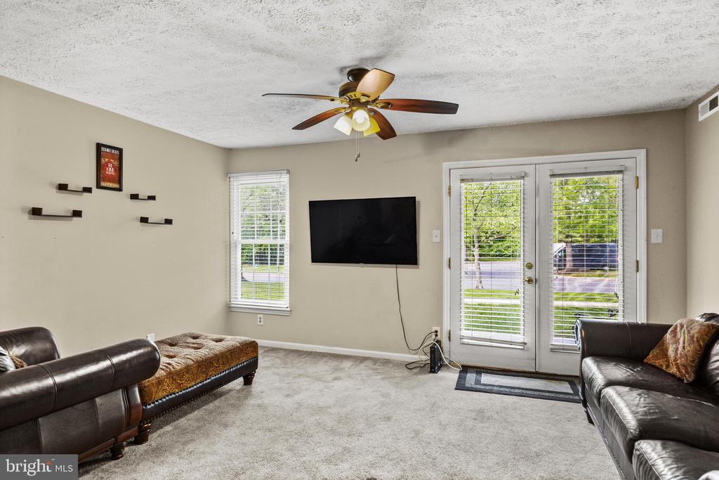175 Kenwood Dr