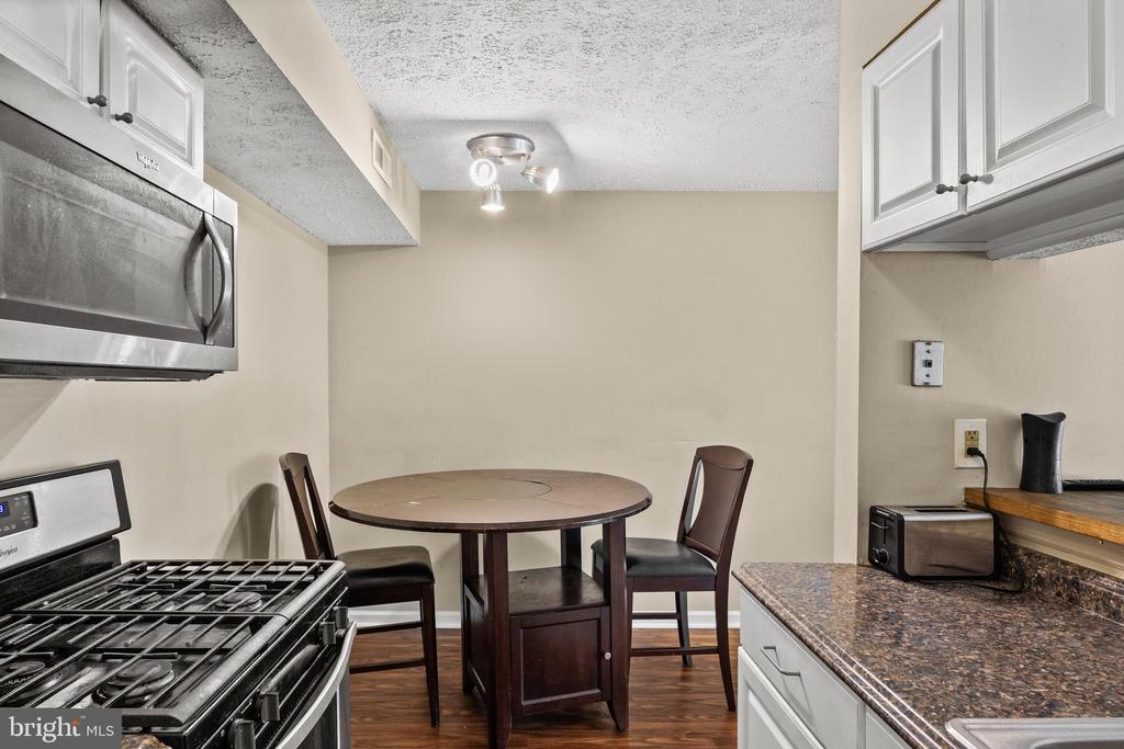 175 Kenwood Dr