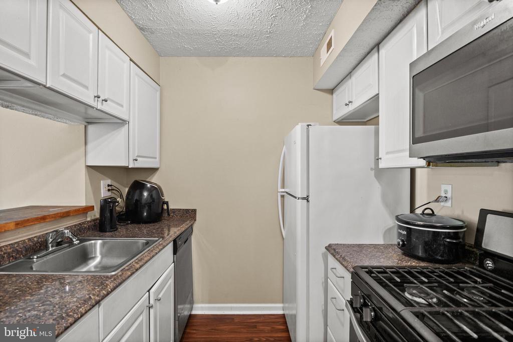 175 Kenwood Dr