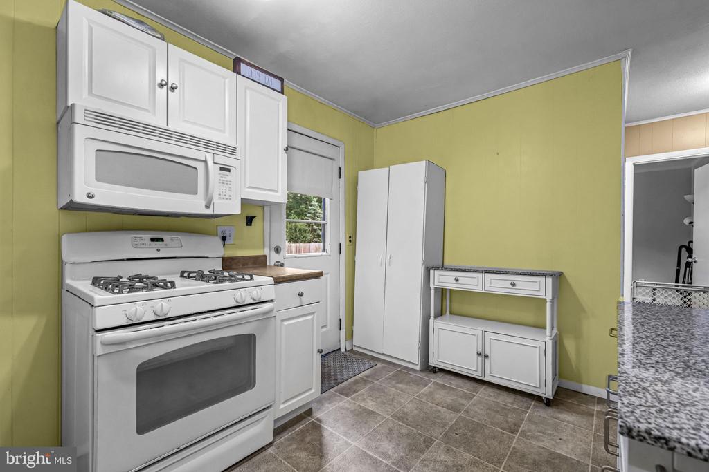 117 2ND AVENUE