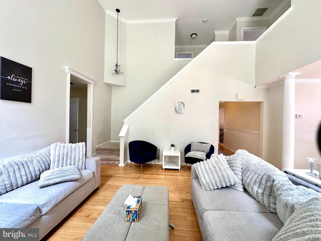 211 FRANKLIN AVENUE