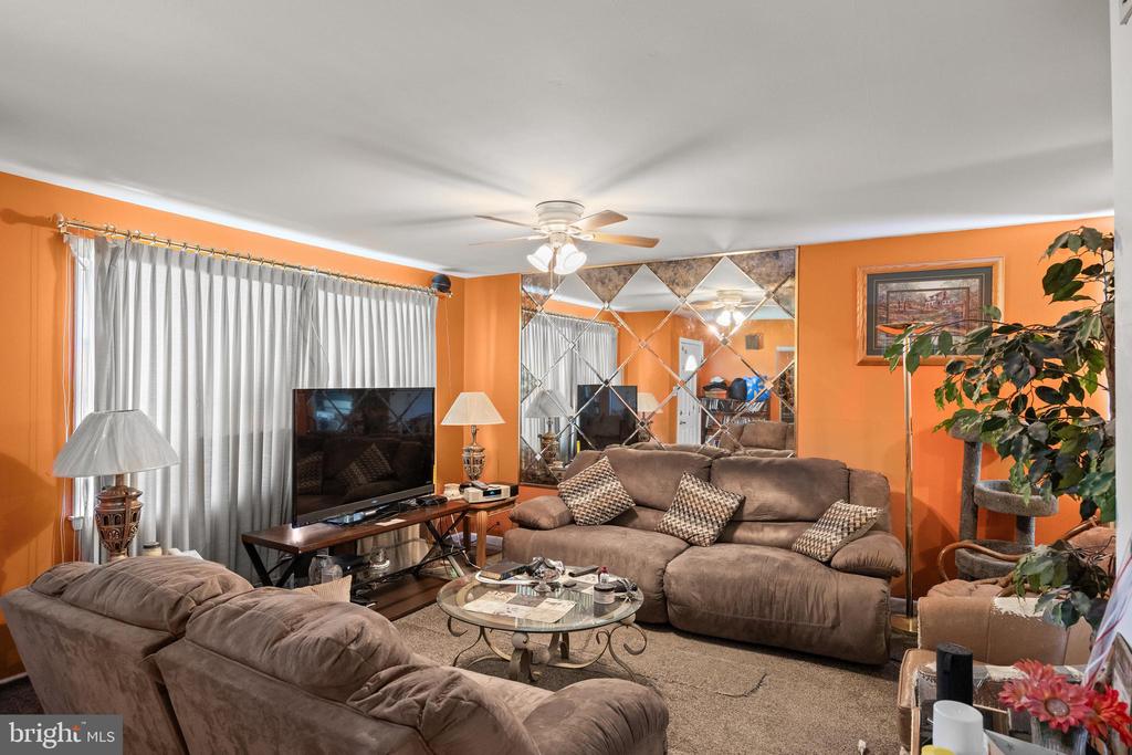 518 Carver Ct