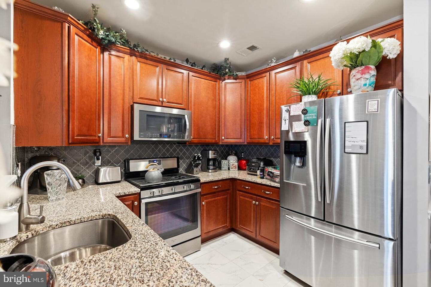 4021 DERBY CT