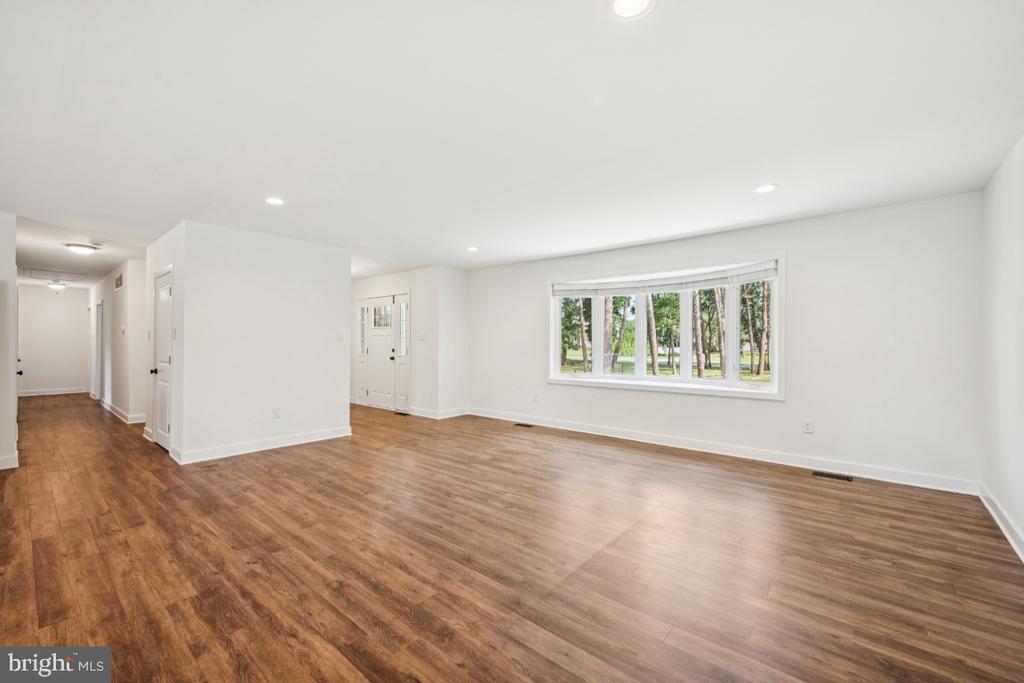 23 LAFAYETTE AVENUE