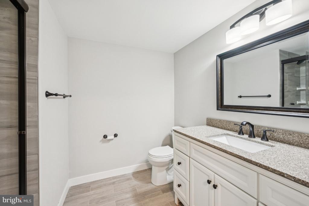 23 LAFAYETTE AVENUE