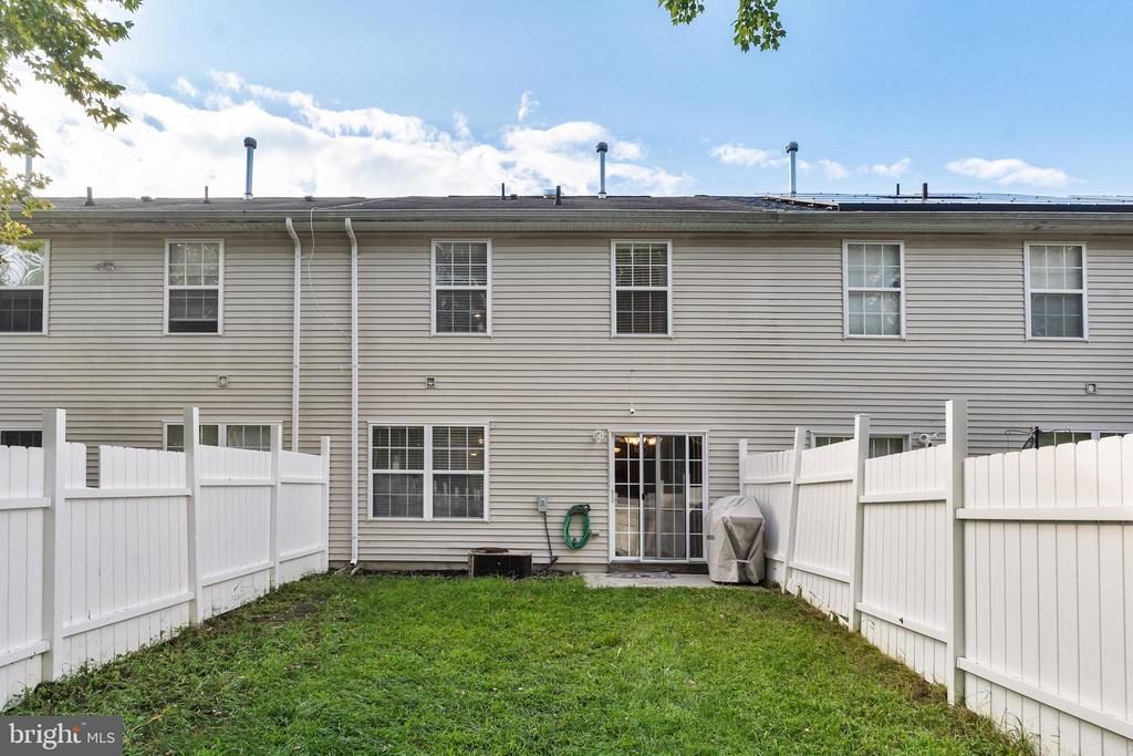 18 HIGH MEADOWS DRIVE