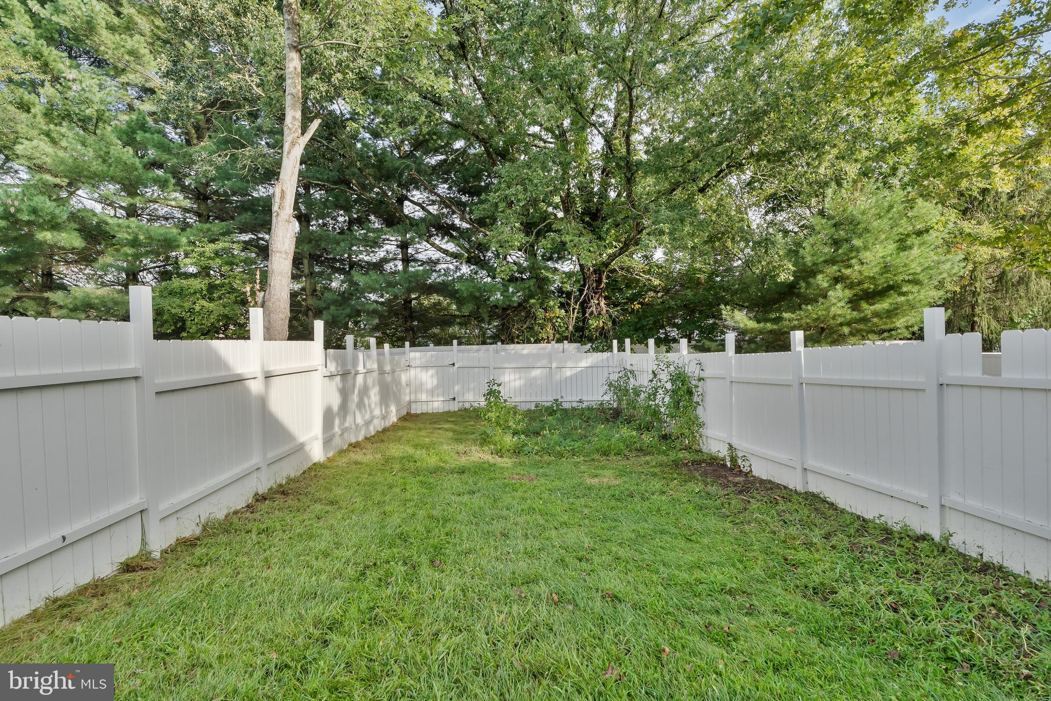 18 HIGH MEADOWS DRIVE