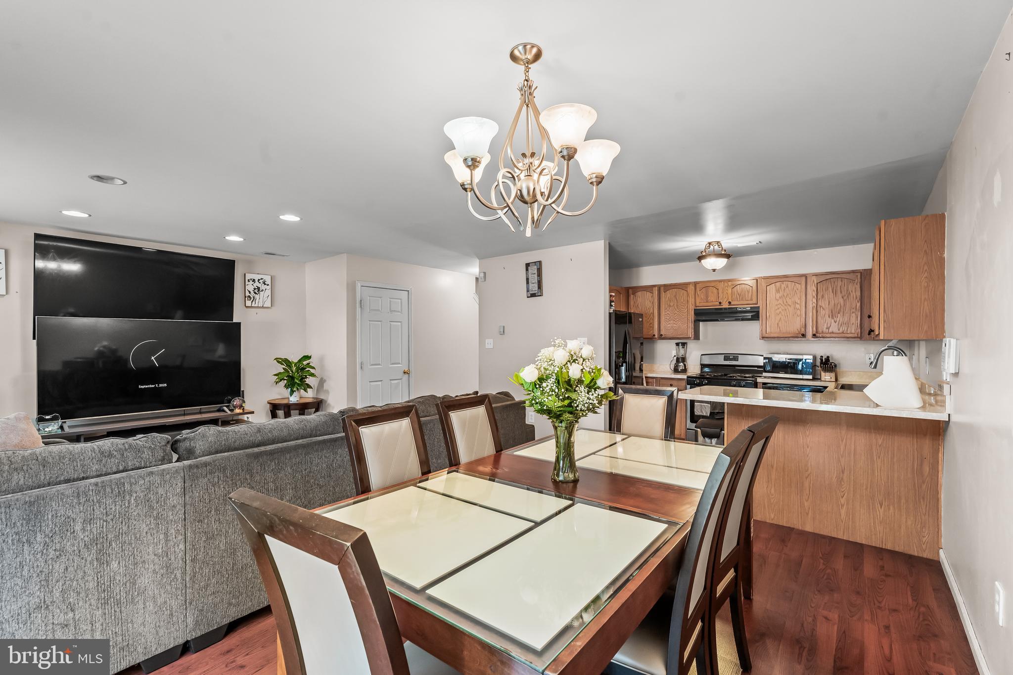 18 HIGH MEADOWS DRIVE