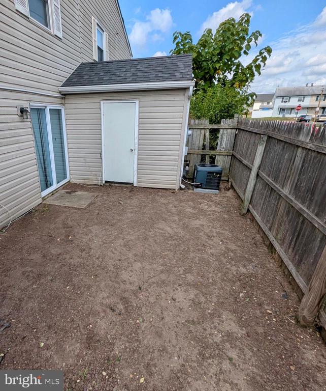 21 LOCUST COURT