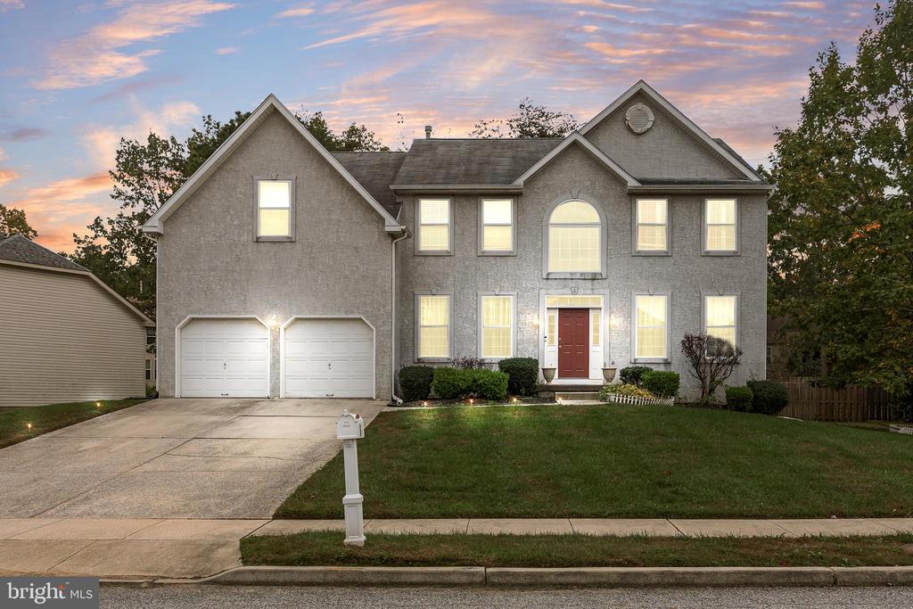 6 TWISTING LANE