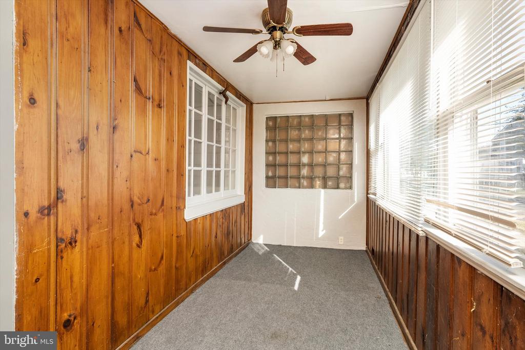3069 S CONGRESS ROAD