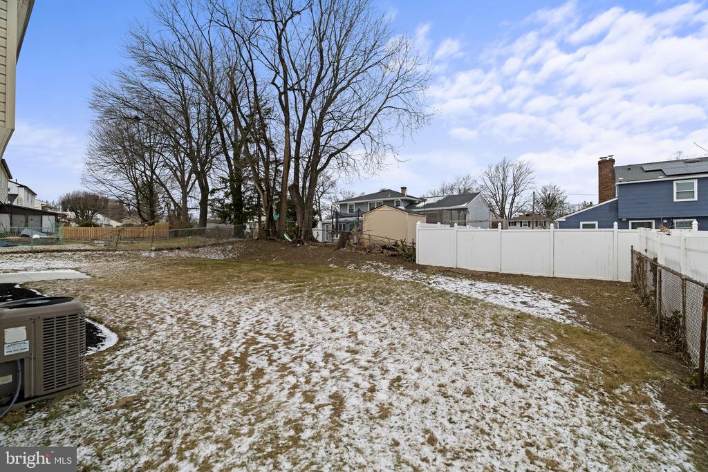 908 CHELTEN PARKWAY