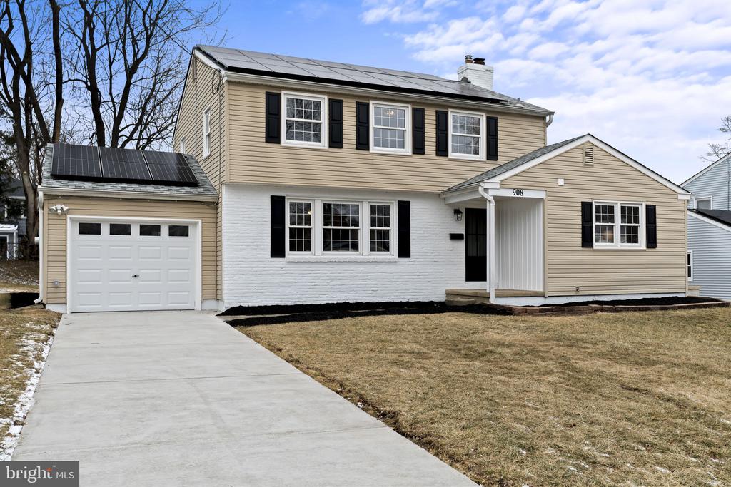 908 CHELTEN PARKWAY
