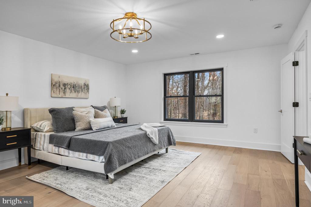 15 IMPERIAL DRIVE