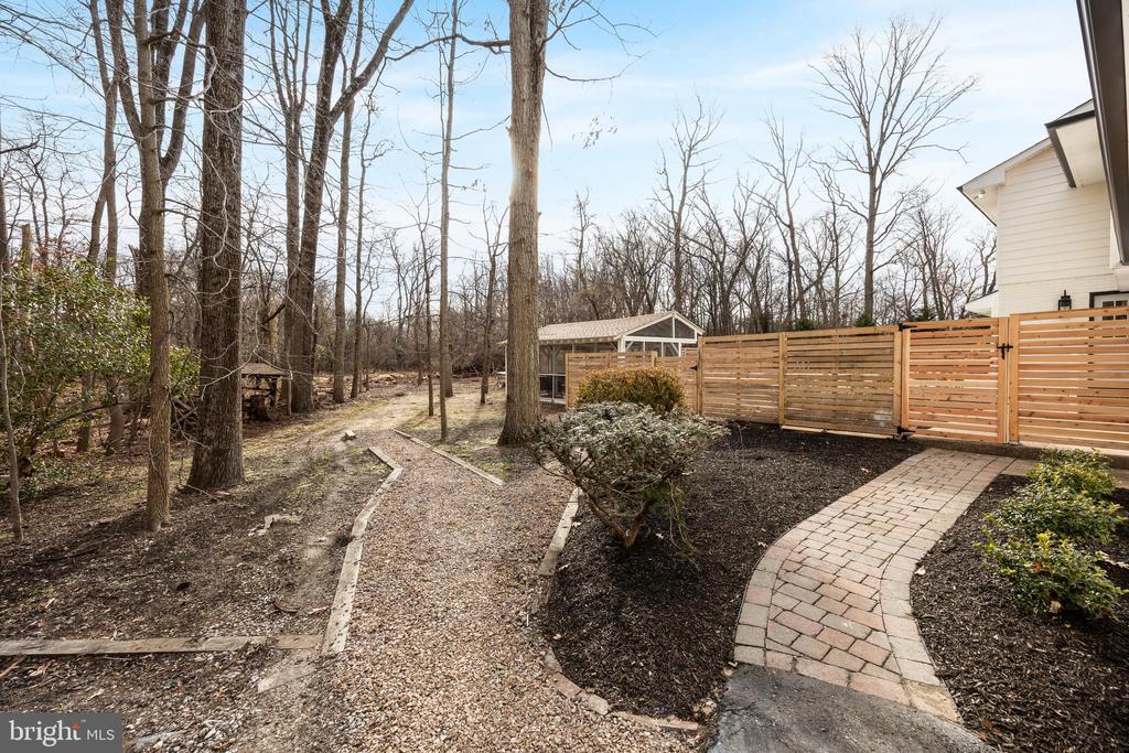 15 IMPERIAL DRIVE