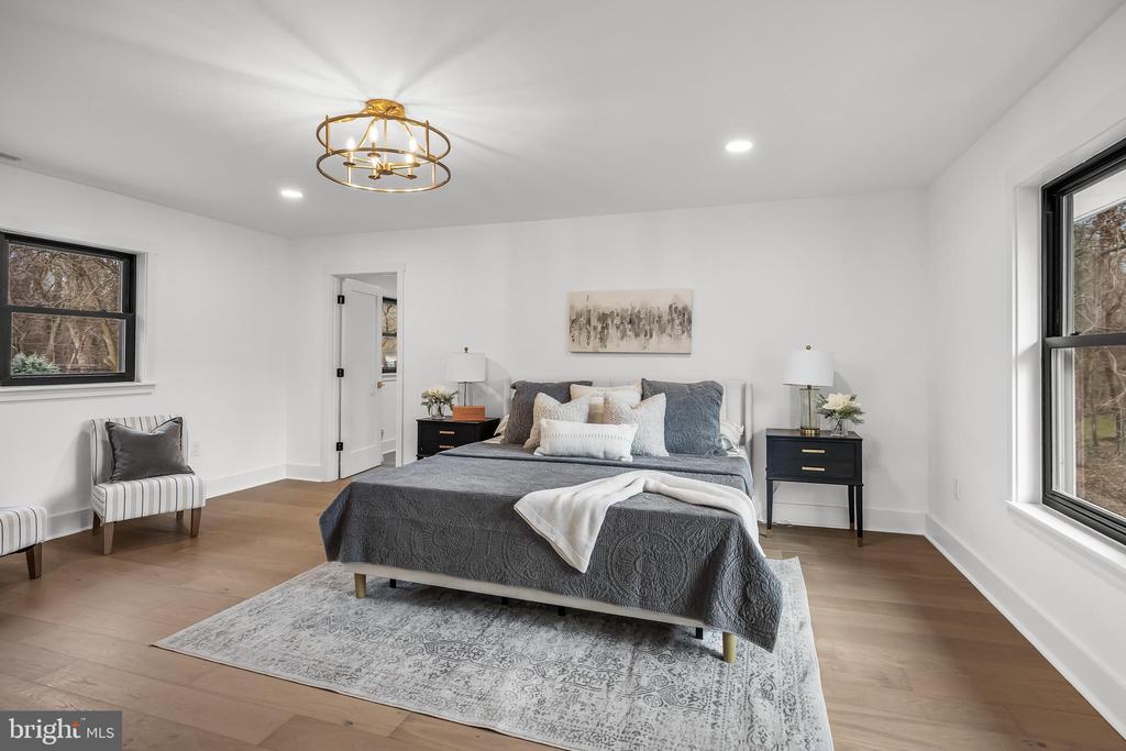 15 IMPERIAL DRIVE