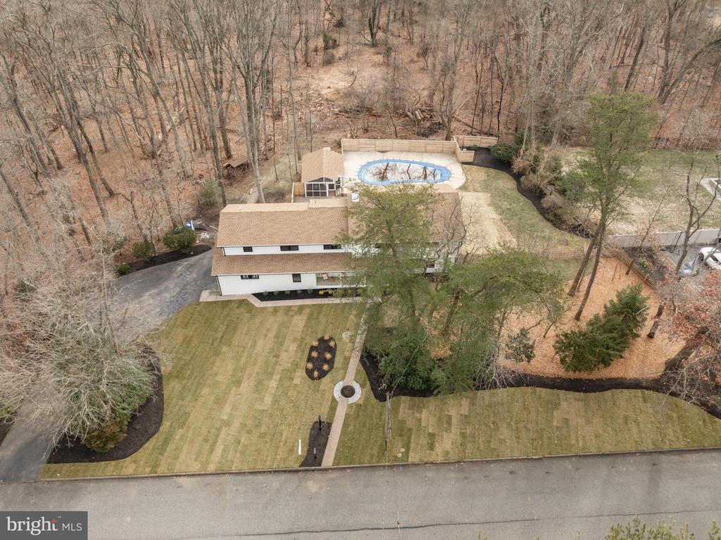 15 IMPERIAL DRIVE