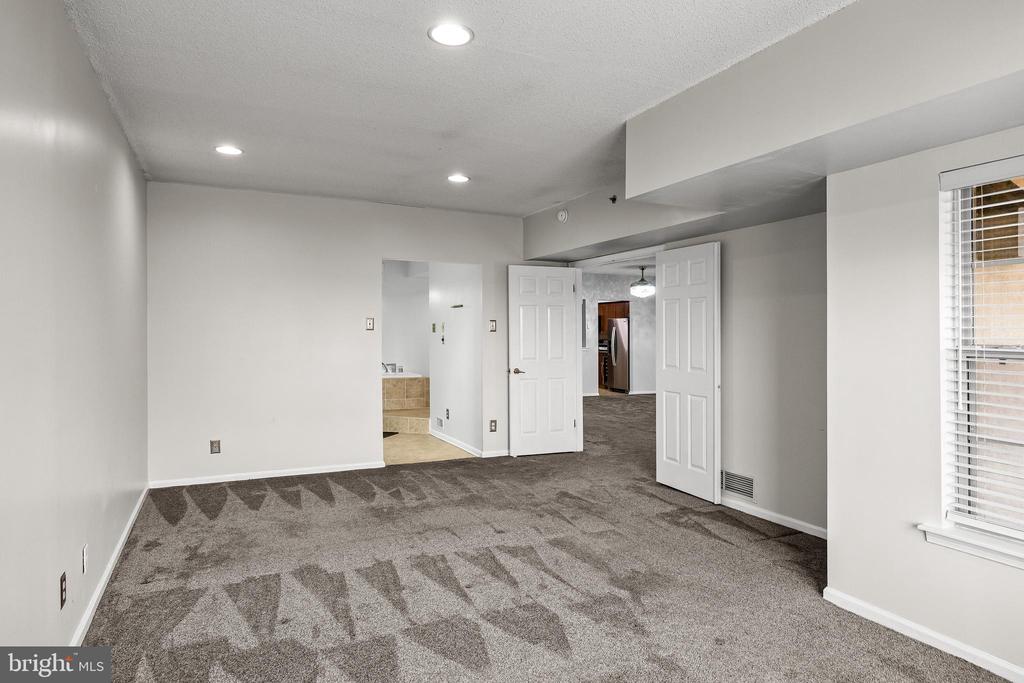 6070 MAIN