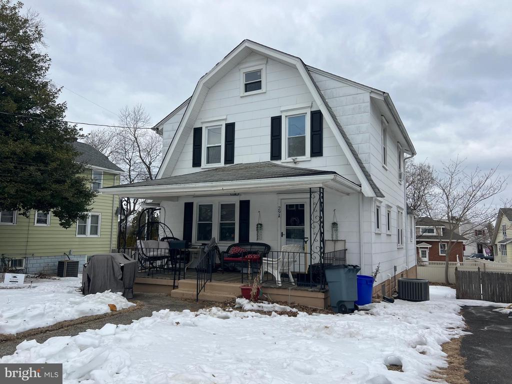 29 W 4TH AVENUE