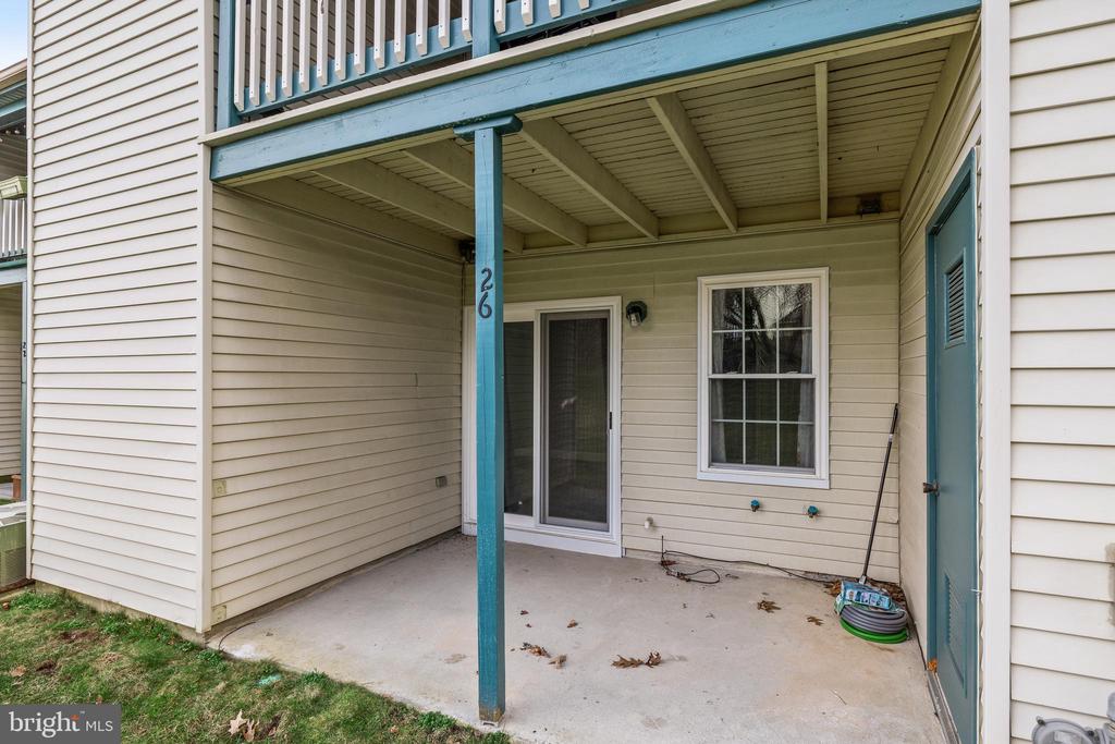26 KNOLL DRIVE