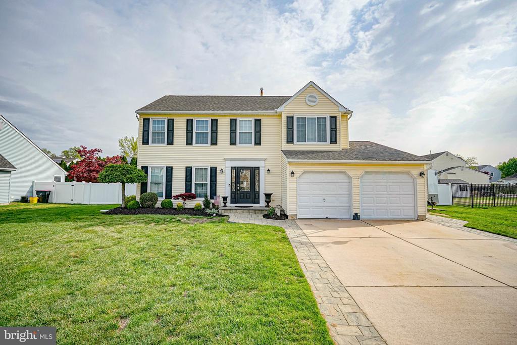 7 DAFFODIL DRIVE
