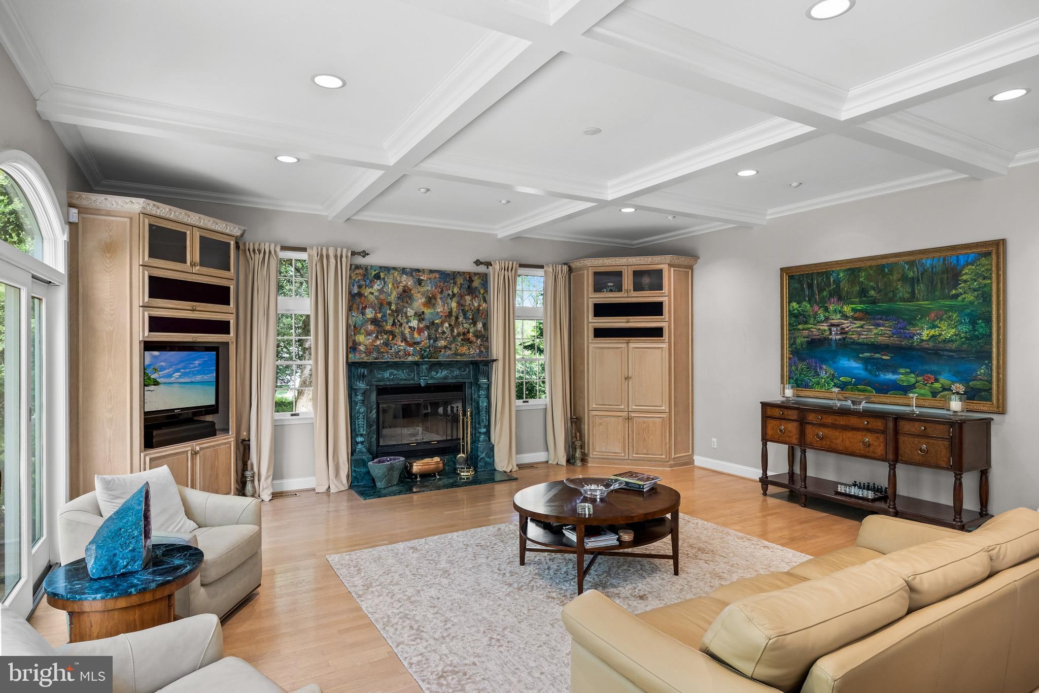 28 IMPERIAL DRIVE