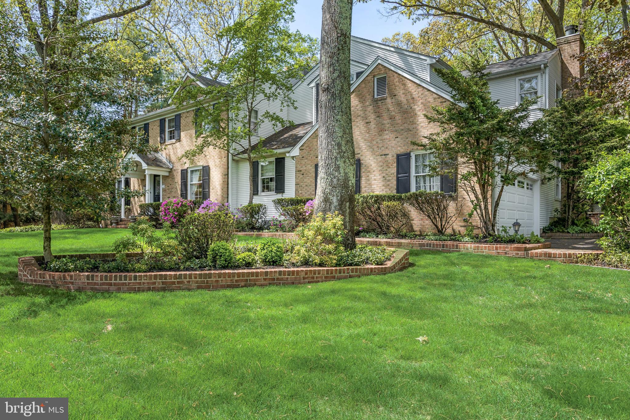 28 IMPERIAL DRIVE
