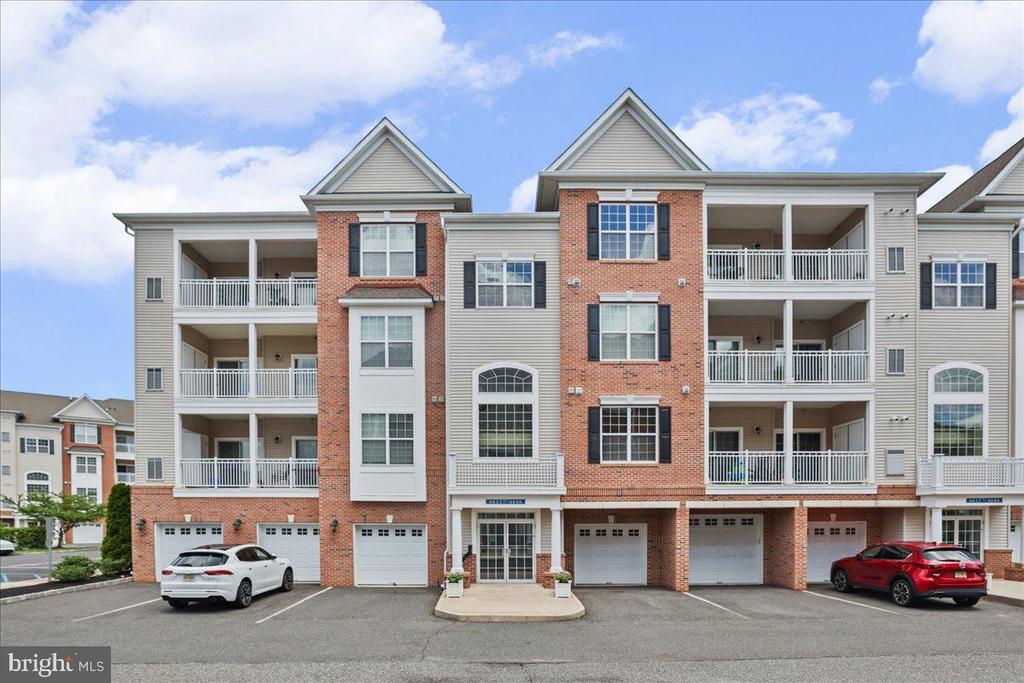 4641 DERBY COURT