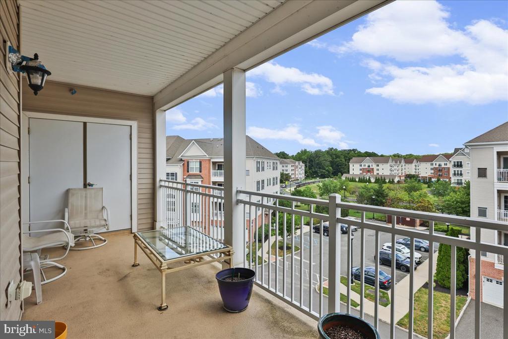 4641 DERBY COURT