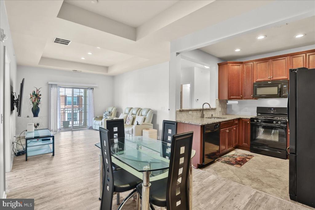 4641 DERBY COURT
