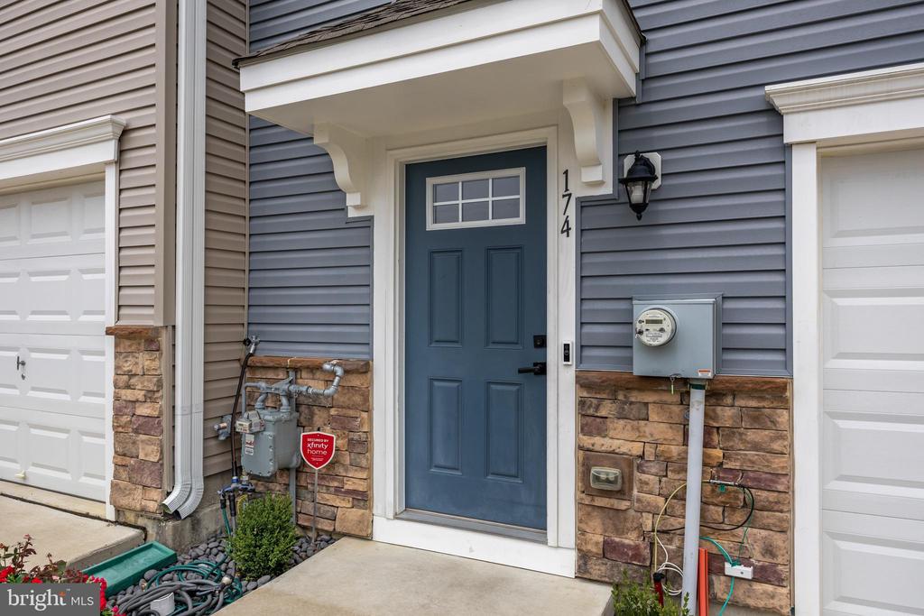 174 FREEDOM WAY