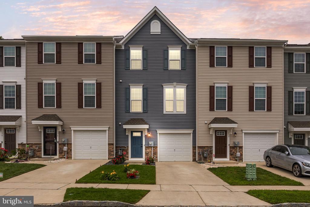 174 FREEDOM WAY