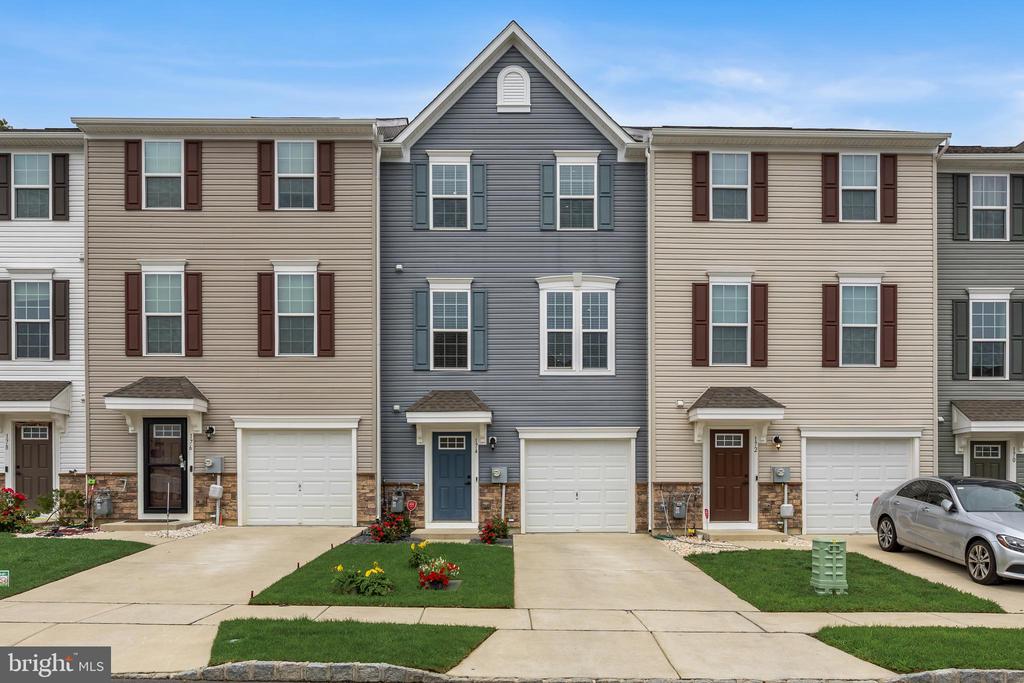 174 FREEDOM WAY