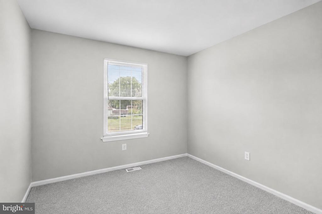 13 HOPEWELL LANE