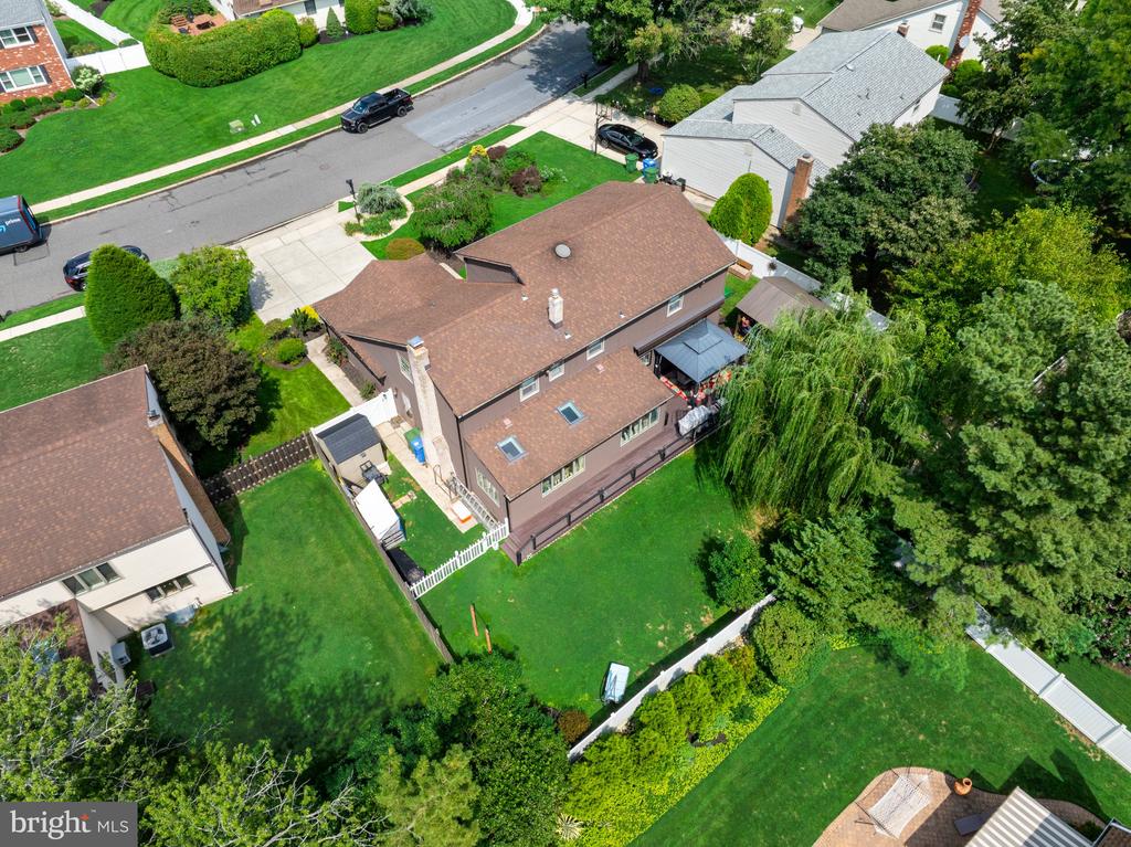 5 CHATEAU DRIVE