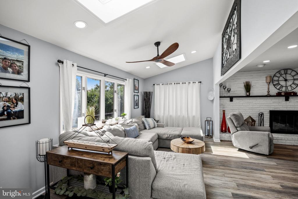 5 CHATEAU DRIVE