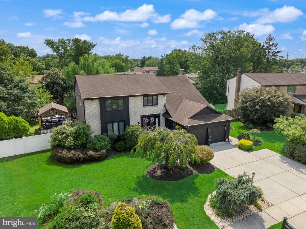 5 CHATEAU DRIVE