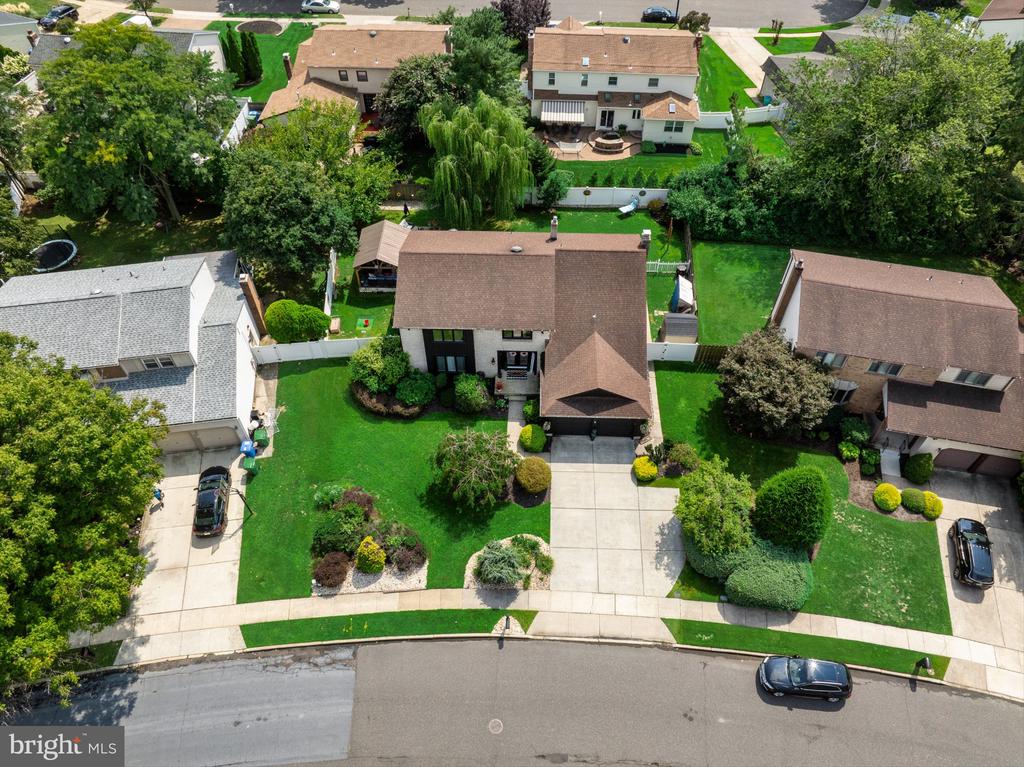 5 CHATEAU DRIVE